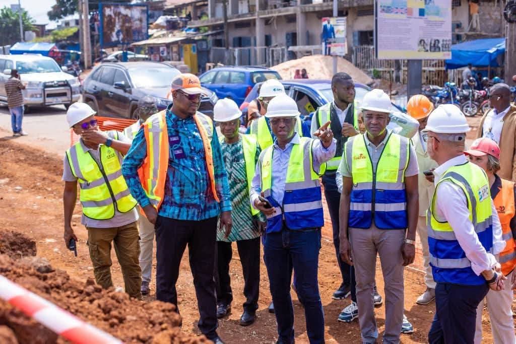 𝐋𝐞 𝐌𝐢𝐧𝐢𝐬𝐭𝐫𝐞 𝐝𝐞𝐬 𝐈𝐧𝐟𝐫𝐚𝐬𝐭𝐫𝐮𝐜𝐭𝐮𝐫𝐞𝐬 𝐞𝐭 𝐝𝐞𝐬 𝐓𝐫𝐚𝐯𝐚𝐮𝐱 𝐏𝐮𝐛𝐥𝐢𝐜𝐬 𝐞𝐧 𝐯𝐢𝐬𝐢𝐭𝐞 𝐝𝐞 𝐭𝐞𝐫𝐫𝐚𝐢𝐧 𝐬𝐮𝐫 𝐥𝐚 𝐓𝟐 :